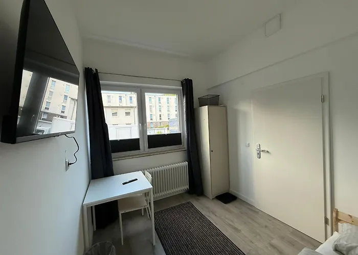 & Monteurzimmer Bei Kuk Hostel *